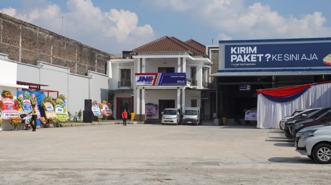 Gedung JNE Solo